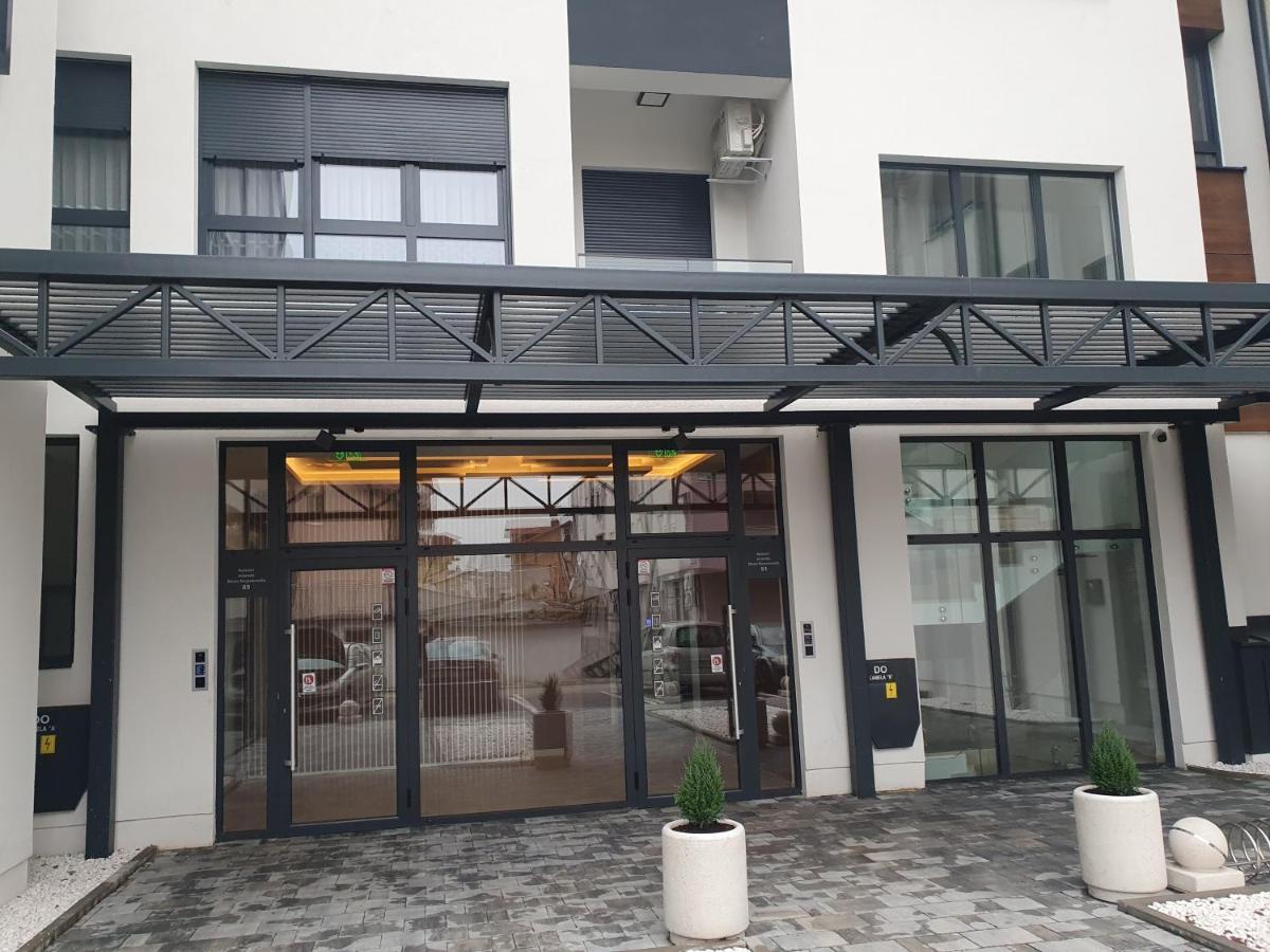 Lux Opera Apartamento Banja Luka Exterior foto